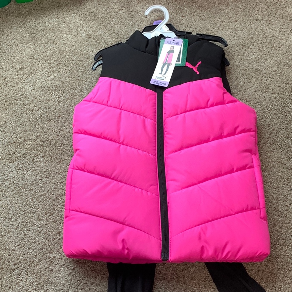 NWT Puma outfit (2 piece set), great for cooling weather and outdoorsy kids